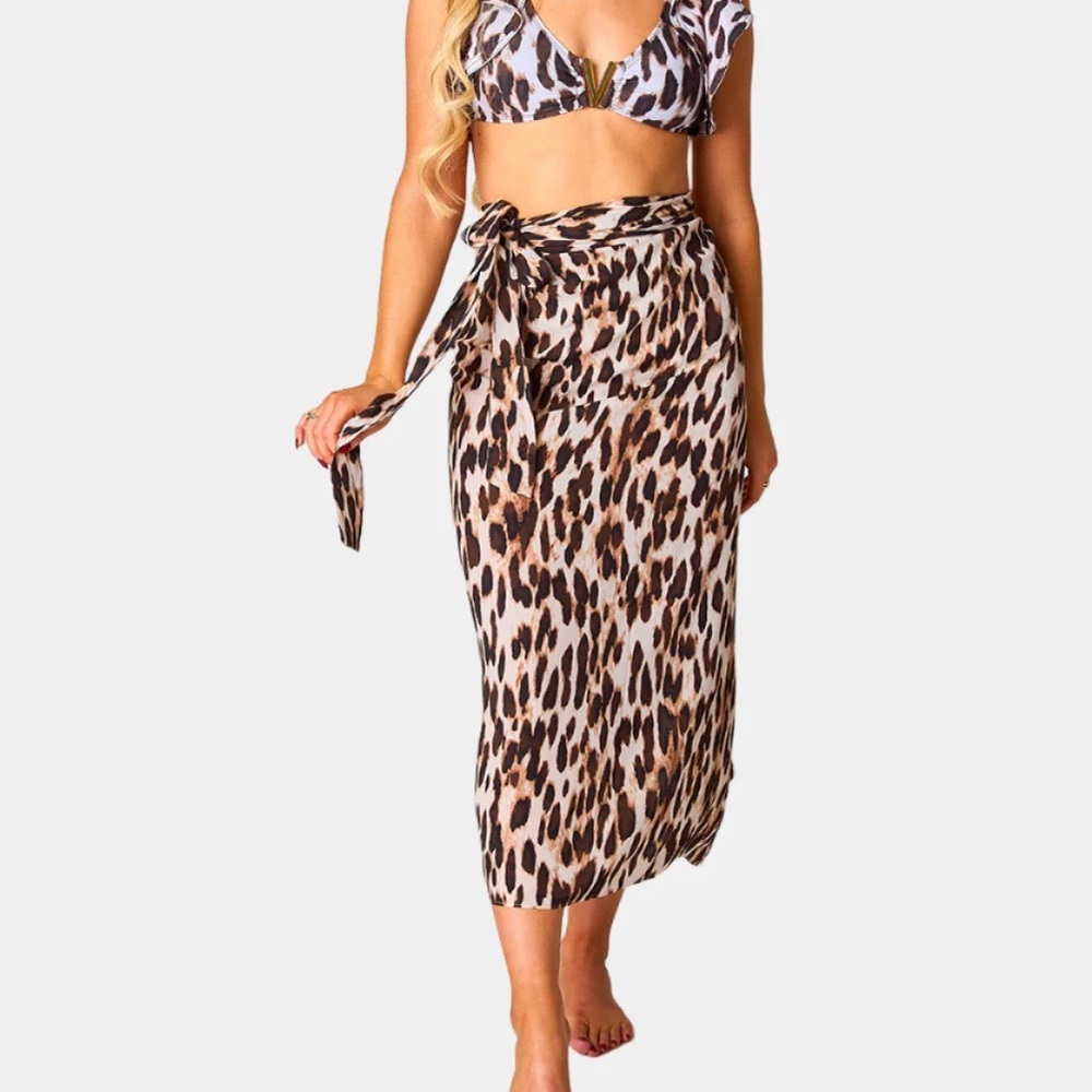 NWT BuddyLove Neptune Cover-up Sarong Skirt in Kiara
One Size